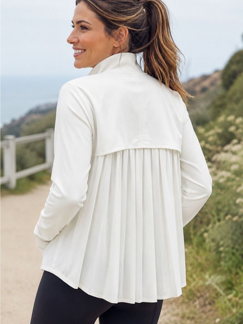 Athleta Advantage Jacket White Medium